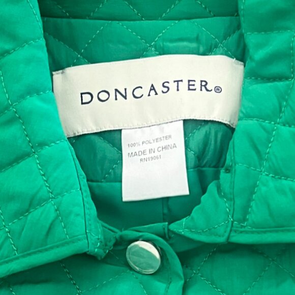 Women's Doncaster Green Quilted Jacket Snap Closure‎ Size Small - Picture 3 of 3